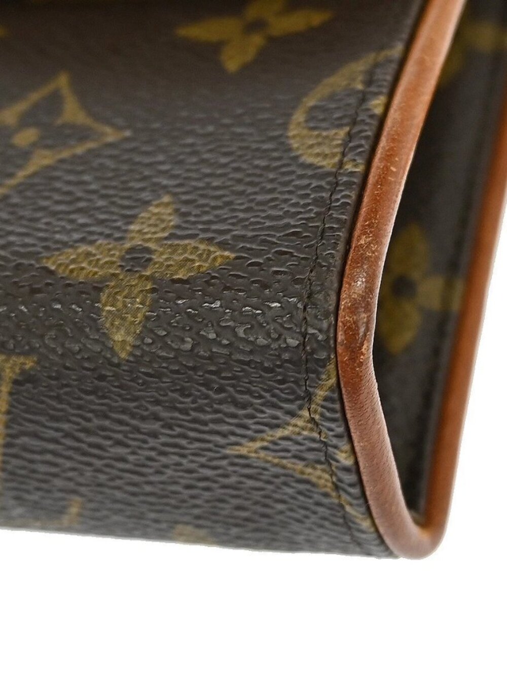 LOUIS VUITTON POCHETTE FLORENTINE BUM BAG - Picture 4 of 9